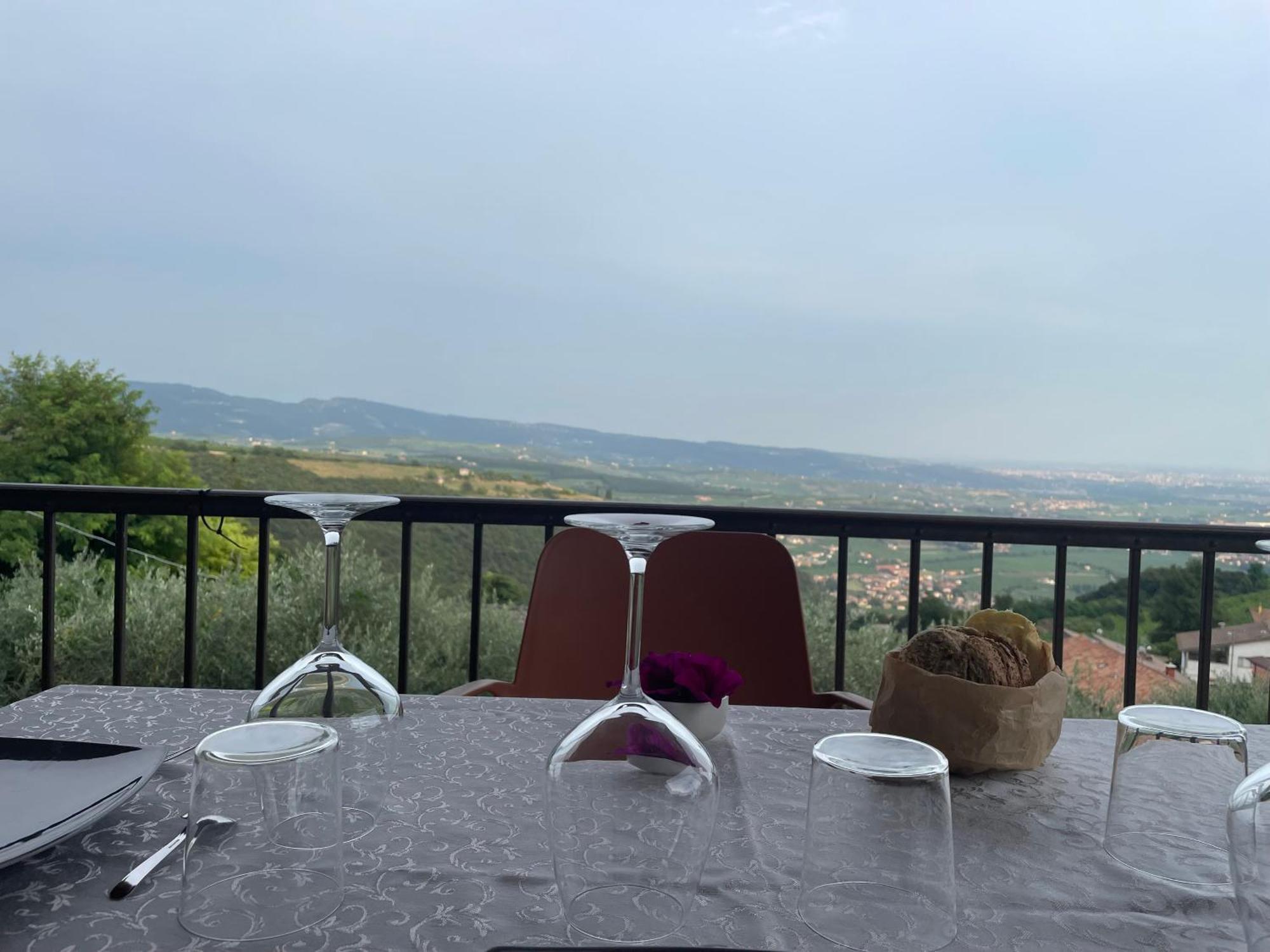 La Terrazza In Collina Bed and Breakfast Cavalo Exteriör bild